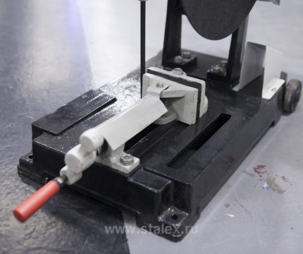 Фото 11 - Станок абразивный отрезной Cut-Off Machine STALEX 400M/3 (220В).