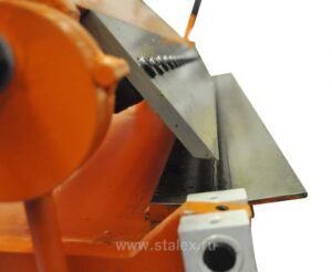 Фото 17 - Станок листогибочный ручной сегментный  STALEX W1.5x1260A.