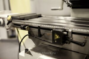 Фото 36 - Фрезерно-сверлильный станок STALEX BF50PF.