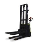 Фото 20 - Самоходный Штабелер AX 1532LC OXLIFT 1500 кг 3,2 м Li-Ion.