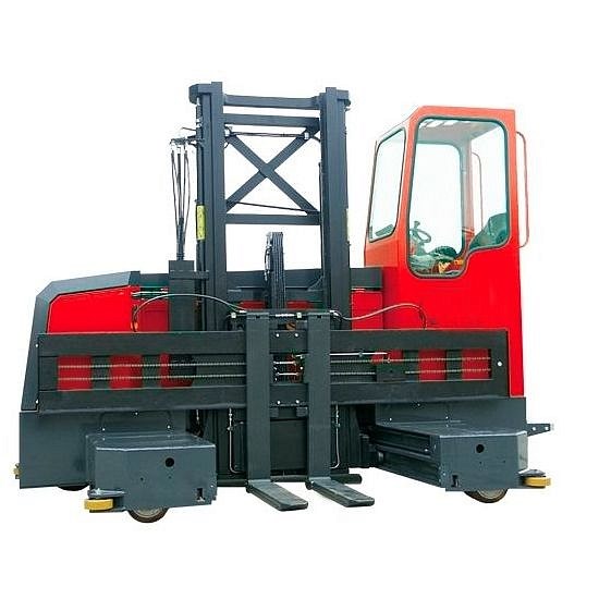 Ричтрак с боковой погрузкой с кабиной для оператора RXL15 OXLIFT 1500 кг 3 м