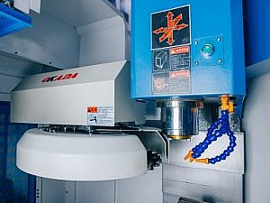 Фото 25 - MetalTec TOPMILL 650S 4-х осевой вертикальный обрабатывающий центр с ЧПУ.