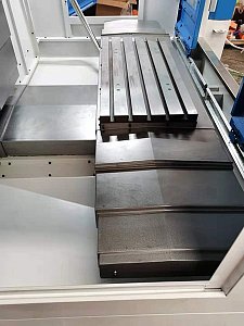 Фото 23 - MetalTec TOPMILL 850S 4-х осевой вертикальный обрабатывающий центр с ЧПУ.