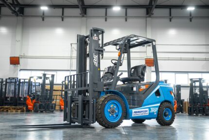 Вилочный погрузчик TRF D30-3X